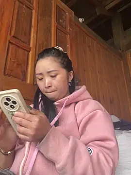 Snapshot of miemie-xx chatting on November 12, 1:39 am miemie-xx online show from November 12, 1:39 am