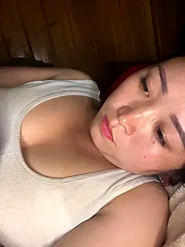 Snapshot of miemie-xx chatting on November 12, 1:44 pm miemie-xx online show from November 12, 1:44 pm