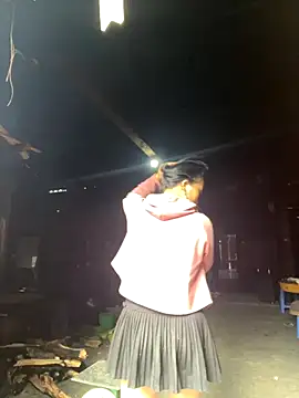 Snapshot of miemie-xx chatting on November 15, 1:36 am miemie-xx online show from November 15, 1:36 am