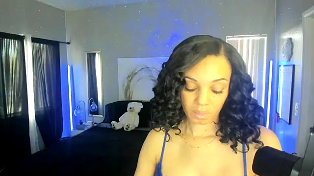 Snapshot of Myonnathegod chatting on December 14, 11:09 pm Myonnathegod online show from December 14, 11:09 pm