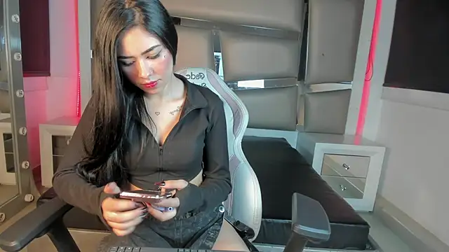 Snapshot of Violeta_js chatting on November 10, 3:49 am Violeta js online show from November 10, 3:49 am