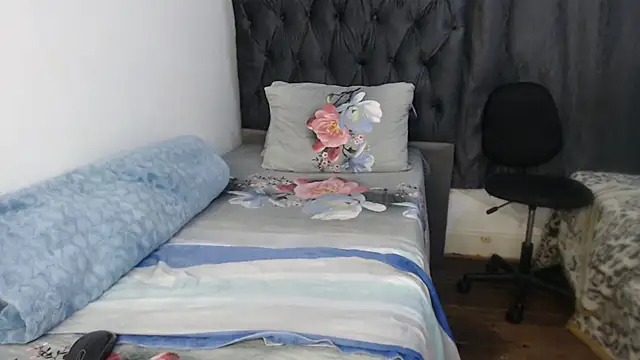 Lacey76 online show from November 21, 6:28 pm