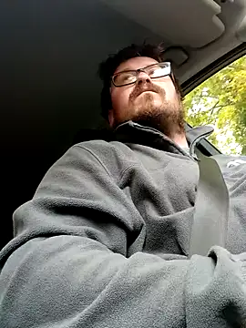 Snapshot of czechguy chatting on October 7, 12:57 pm czechguy online show from October 7, 12:57 pm