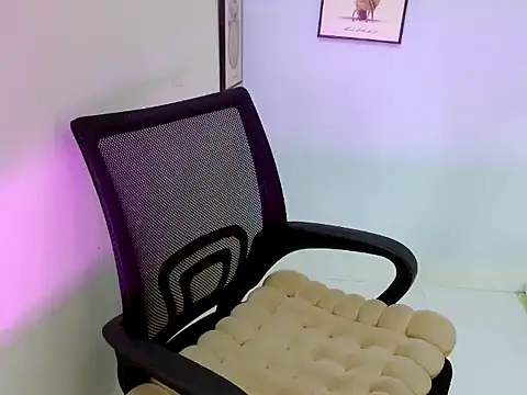 Boora2025 online show from November 19, 4:12 am