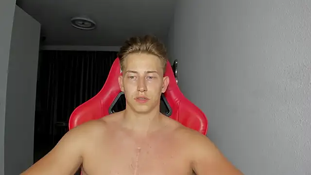 Snapshot of find0m_master chatting on October 28, 10:34 pm find0m master online show from October 28, 10:34 pm