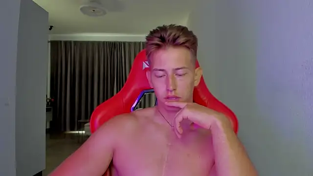 Snapshot of find0m_master chatting on November 11, 12:38 pm find0m master online show from November 11, 12:38 pm