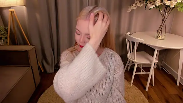 TinaStevenson online show from November 3, 9:38 pm