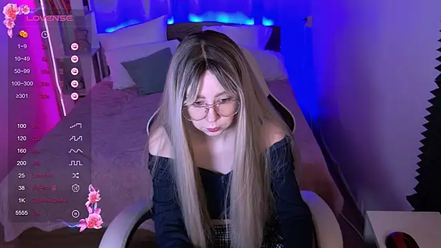 sofiisun online show from November 15, 8:55 am