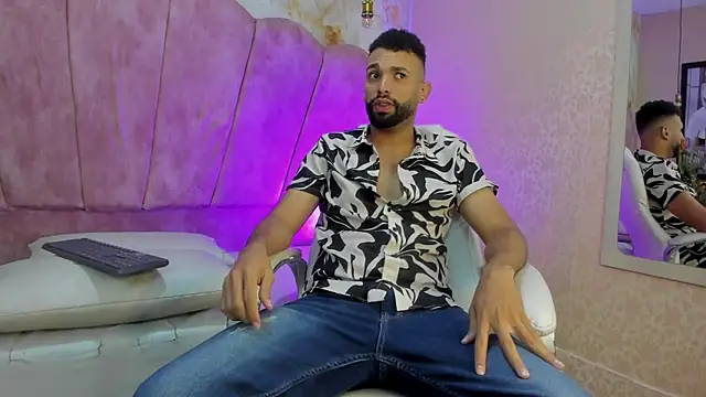 Snapshot of onlymen2025 chatting on October 9, 11:41 am onlymen2025 online show from October 9, 11:41 am