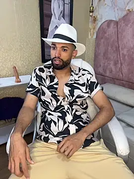 Snapshot of onlymen2025 chatting on October 11, 12:04 pm onlymen2025 online show from October 11, 12:04 pm