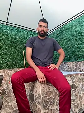 Snapshot of onlymen2025 chatting on October 15, 7:47 pm onlymen2025 online show from October 15, 7:47 pm