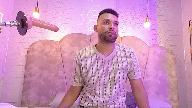 Snapshot of onlymen2025 chatting on October 17, 7:49 pm onlymen2025 online show from October 17, 7:49 pm