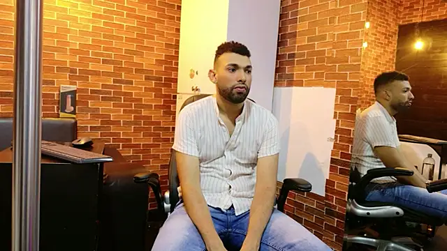 Snapshot of onlymen2025 chatting on October 21, 7:58 pm onlymen2025 online show from October 21, 7:58 pm