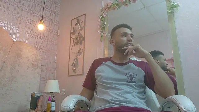 Snapshot of onlymen2025 chatting on October 23, 4:06 pm onlymen2025 online show from October 23, 4:06 pm