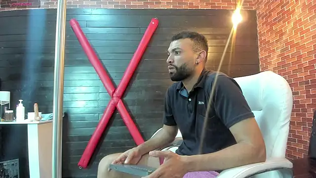 Snapshot of onlymen2025 chatting on November 10, 7:57 pm onlymen2025 online show from November 10, 7:57 pm