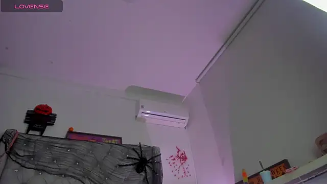 Snapshot of ChocoBunny1 chatting on October 27, 2:59 am ChocoBunny1 online show from October 27, 2:59 am