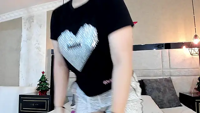 RousseWalker online show from December 3, 2:59 pm