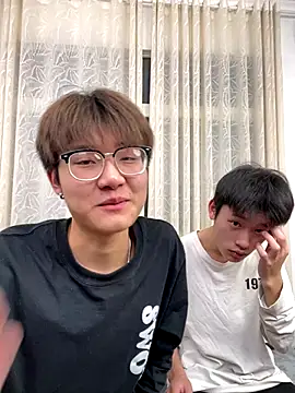 KK-cuteboy online show from November 18, 10:20 am