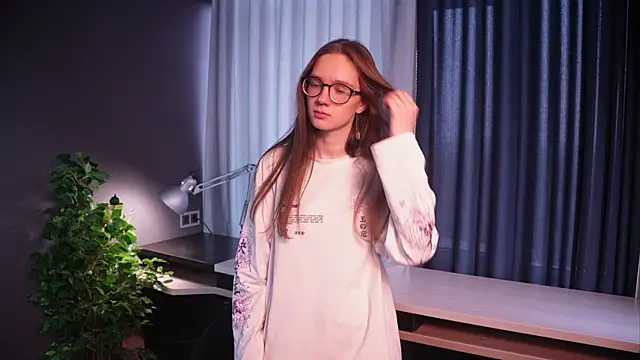 Snapshot of AiFusch chatting on October 9, 3:04 am AiFusch online show from October 9, 3:04 am