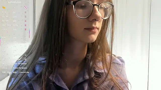 Snapshot of AiFusch chatting on November 26, 8:37 am AiFusch online show from November 26, 8:37 am