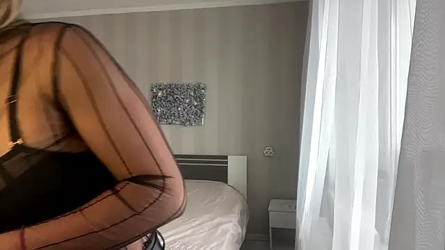 JadeExxa online show from November 4, 8:46 am