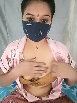 Snapshot of CUTE-567 chatting on November 9, 8:23 am CUTE-567 online show from November 9, 8:23 am