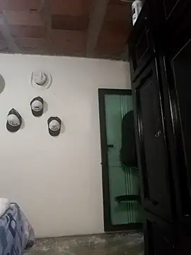 AndreaMooure  online show from October 23, 11:42 am