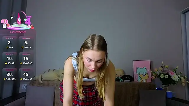 ElizaPurrr online show from November 15, 4:43 am