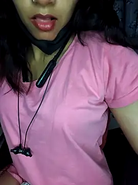 Snapshot of Royal_Shona chatting on October 20, 7:14 pm Royal Shona online show from October 20, 7:14 pm