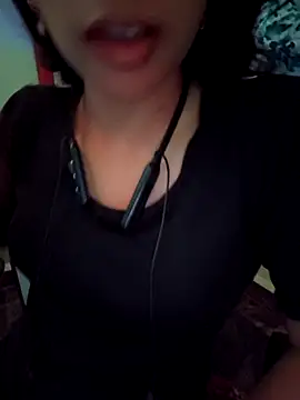 Snapshot of Royal_Shona chatting on November 7, 5:57 pm Royal Shona online show from November 7, 5:57 pm