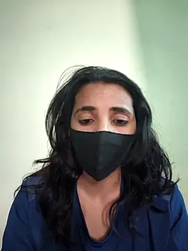 Snapshot of Royal_Shona chatting on November 15, 6:11 am Royal Shona online show from November 15, 6:11 am