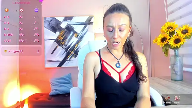 Snapshot of indigo_wild_ chatting on December 16, 10:59 pm indigo wild online show from December 16, 10:59 pm