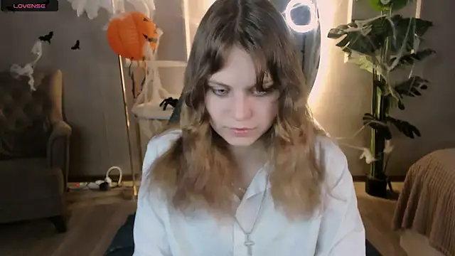 Ame Chan online show from October 27, 2:10 pm