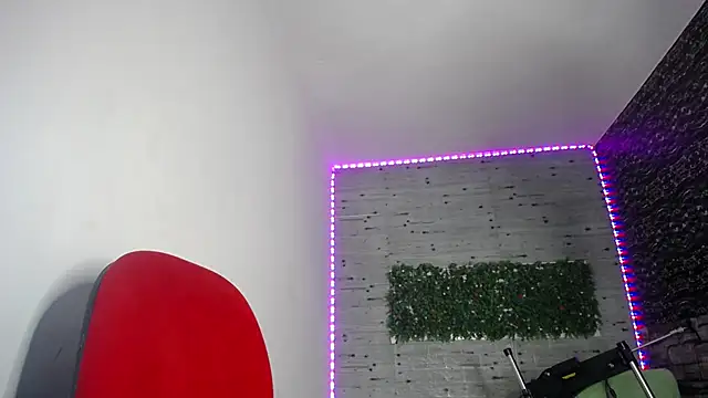 celeste solis online show from October 25, 8:03 pm