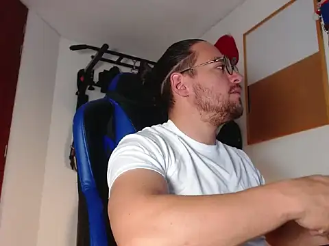 kurt xx online show from October 10, 9:52 am