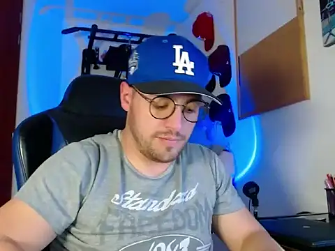 kurt xx online show from November 25, 10:43 pm