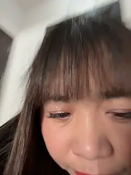 weiww1995 online show from December 17, 2:17 am