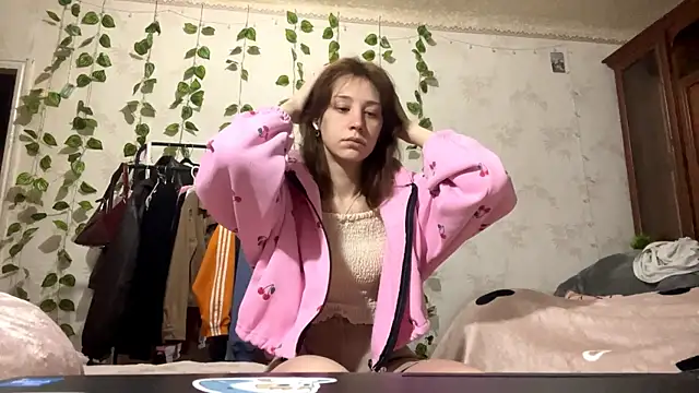 Snapshot of WildPeachh chatting on November 29, 9:18 pm WildPeachh online show from November 29, 9:18 pm