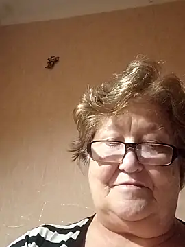 Snapshot of Katherine735 chatting on November 9, 2:48 pm Katherine735 online show from November 9, 2:48 pm