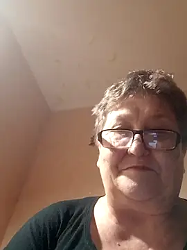 Snapshot of Katherine735 chatting on November 17, 7:52 pm Katherine735 online show from November 17, 7:52 pm