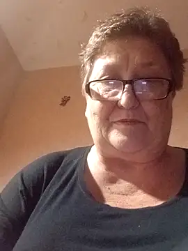 Snapshot of Katherine735 chatting on November 20, 5:45 pm Katherine735 online show from November 20, 5:45 pm