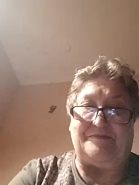 Snapshot of Katherine735 chatting on November 29, 9:51 pm Katherine735 online show from November 29, 9:51 pm