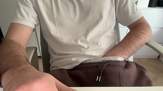 Snapshot of matrixx_9 chatting on November 6, 1:01 pm matrixx 9 online show from November 6, 1:01 pm