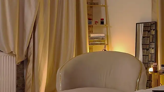 OliviaCart online show from October 12, 4:33 am