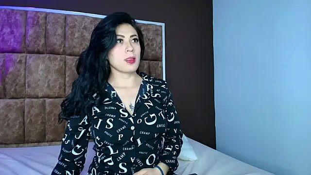 THAMARA ANGELLS  online show from October 13, 2:33 am