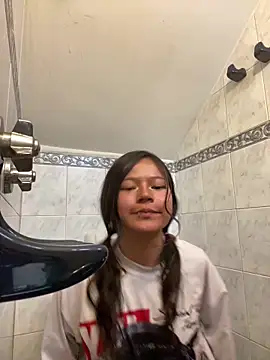 Ninfa pink online show from November 25, 5:13 pm