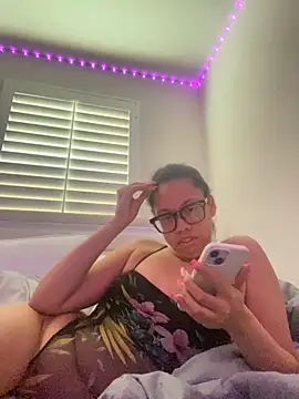 ThatBratCartier online show from November 30, 8:02 pm