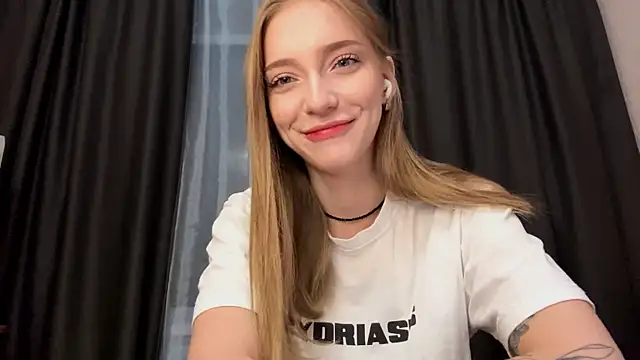 EvaPeace online show from October 15, 6:52 pm