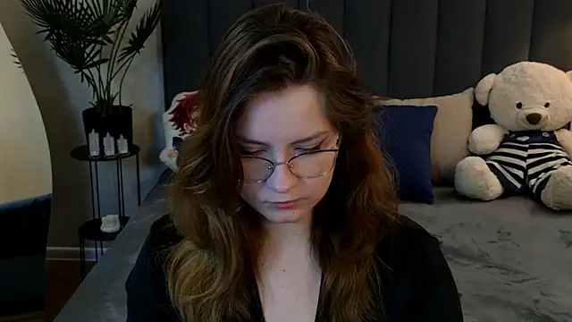 Snapshot of Briarx chatting on November 18, 8:57 pm Briarx online show from November 18, 8:57 pm