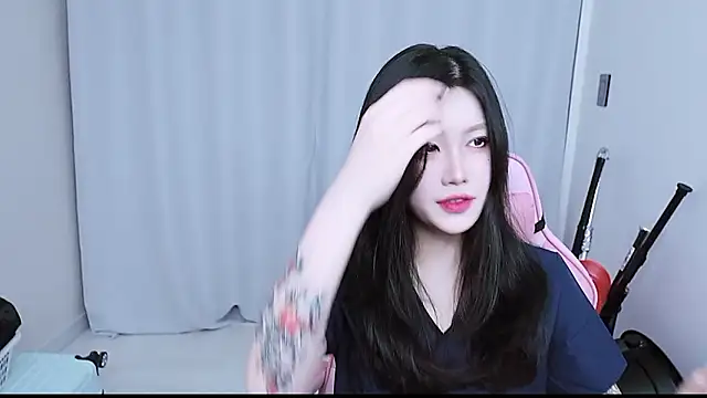 Snapshot of MISA_02 chatting on December 16, 12:10 pm MISA 02 online show from December 16, 12:10 pm